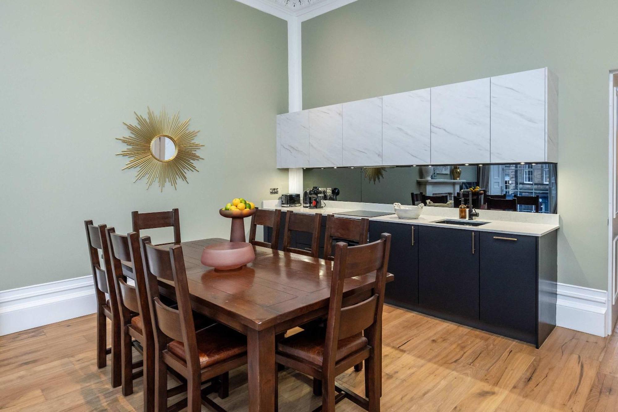 Dragon Suites Luxury Apartments At 9 Albyn Place Édimbourg Extérieur photo
