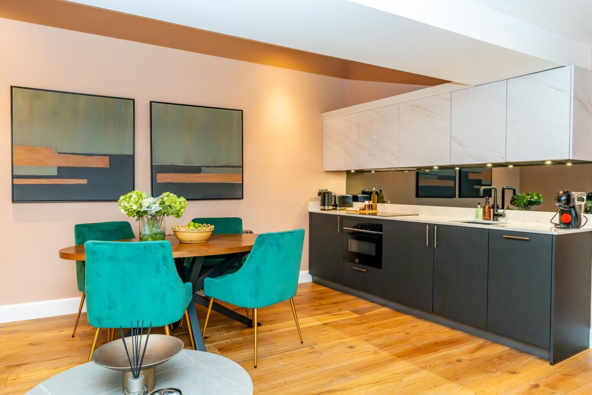Dragon Suites Luxury Apartments At 9 Albyn Place Édimbourg Extérieur photo