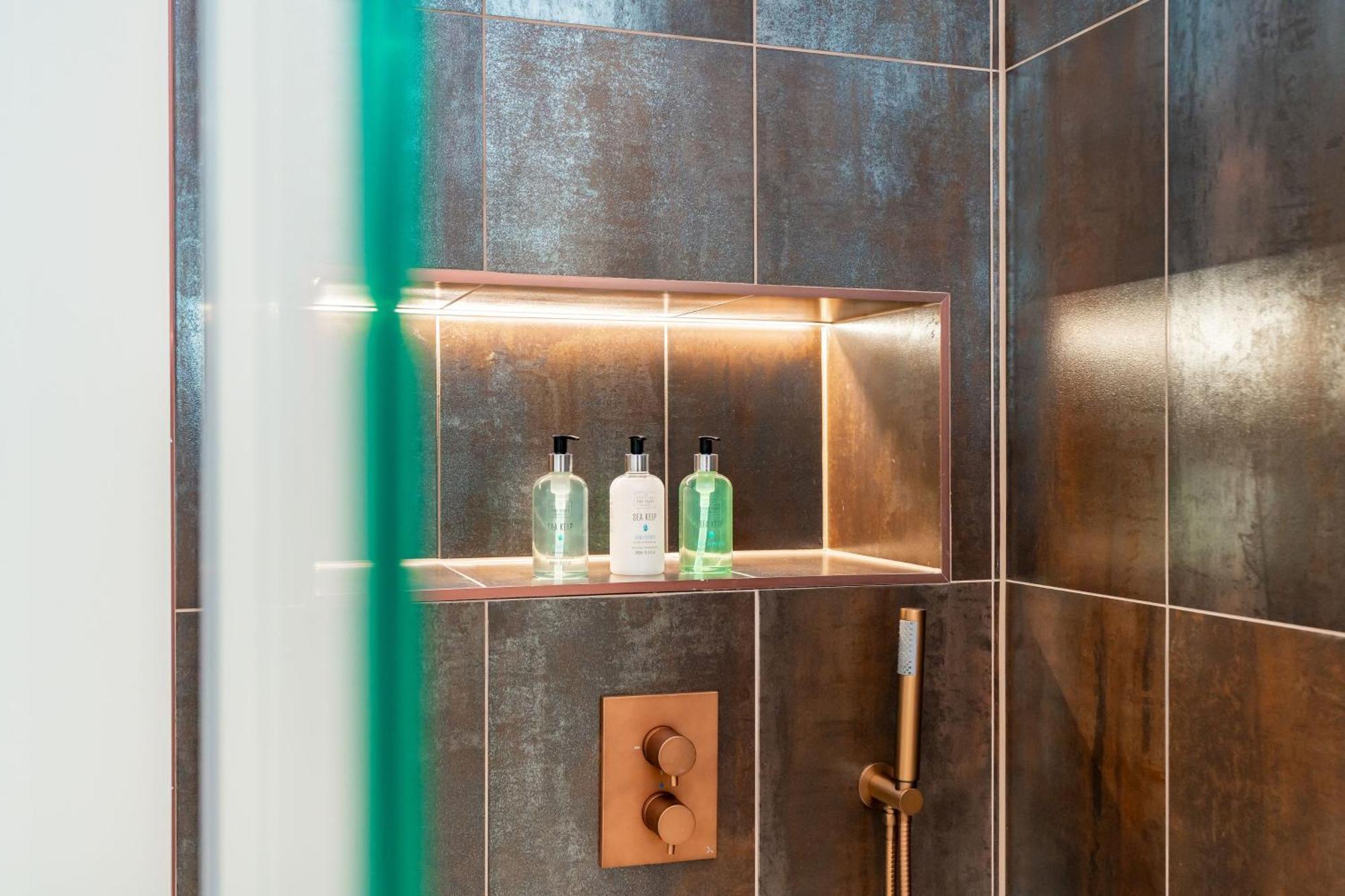 Dragon Suites Luxury Apartments At 9 Albyn Place Édimbourg Extérieur photo