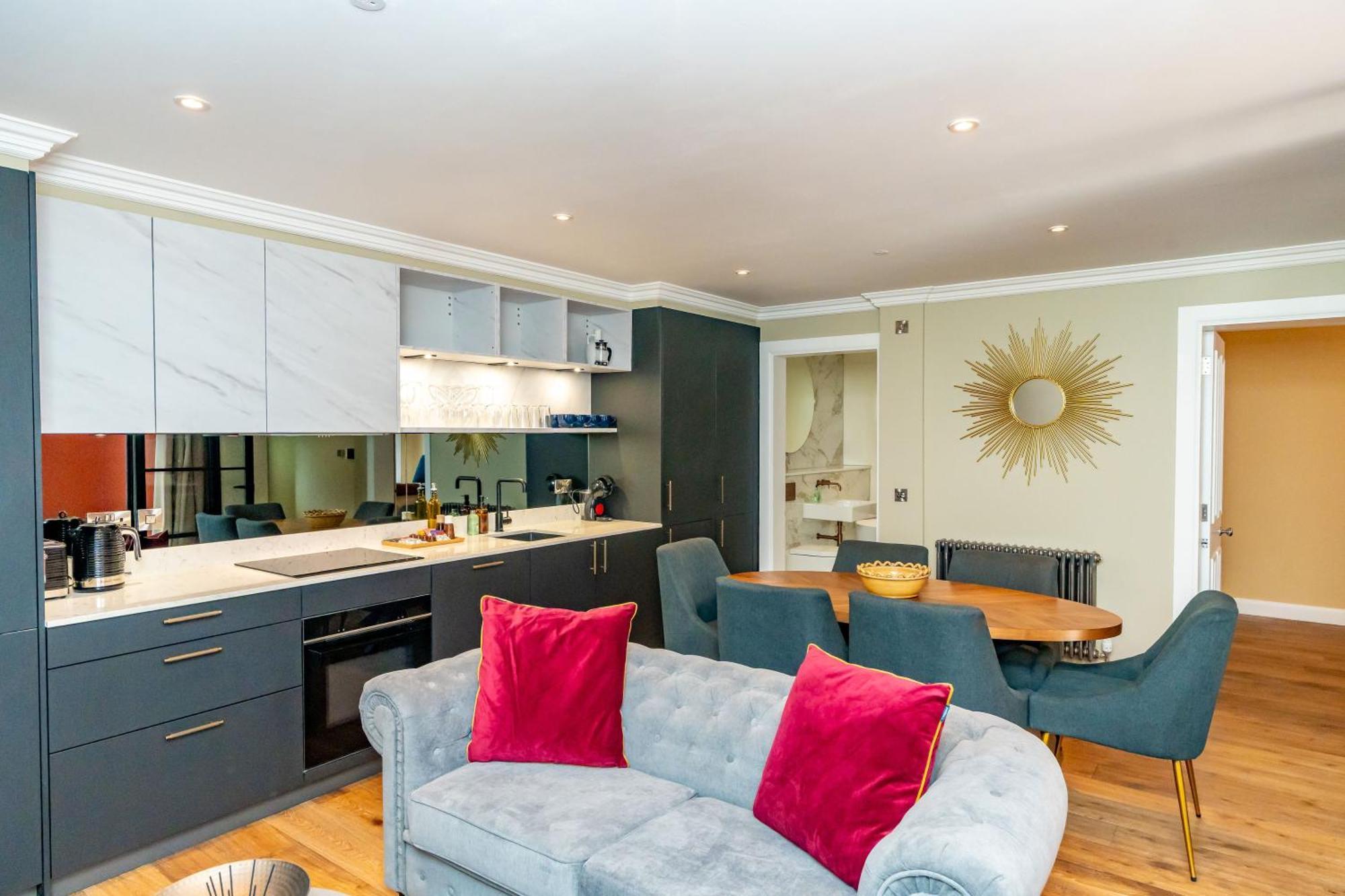 Dragon Suites Luxury Apartments At 9 Albyn Place Édimbourg Extérieur photo
