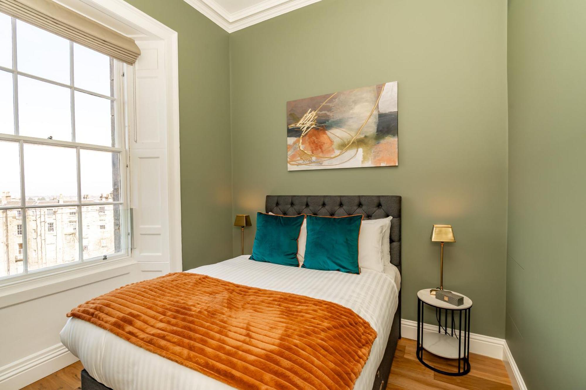 Dragon Suites Luxury Apartments At 9 Albyn Place Édimbourg Extérieur photo