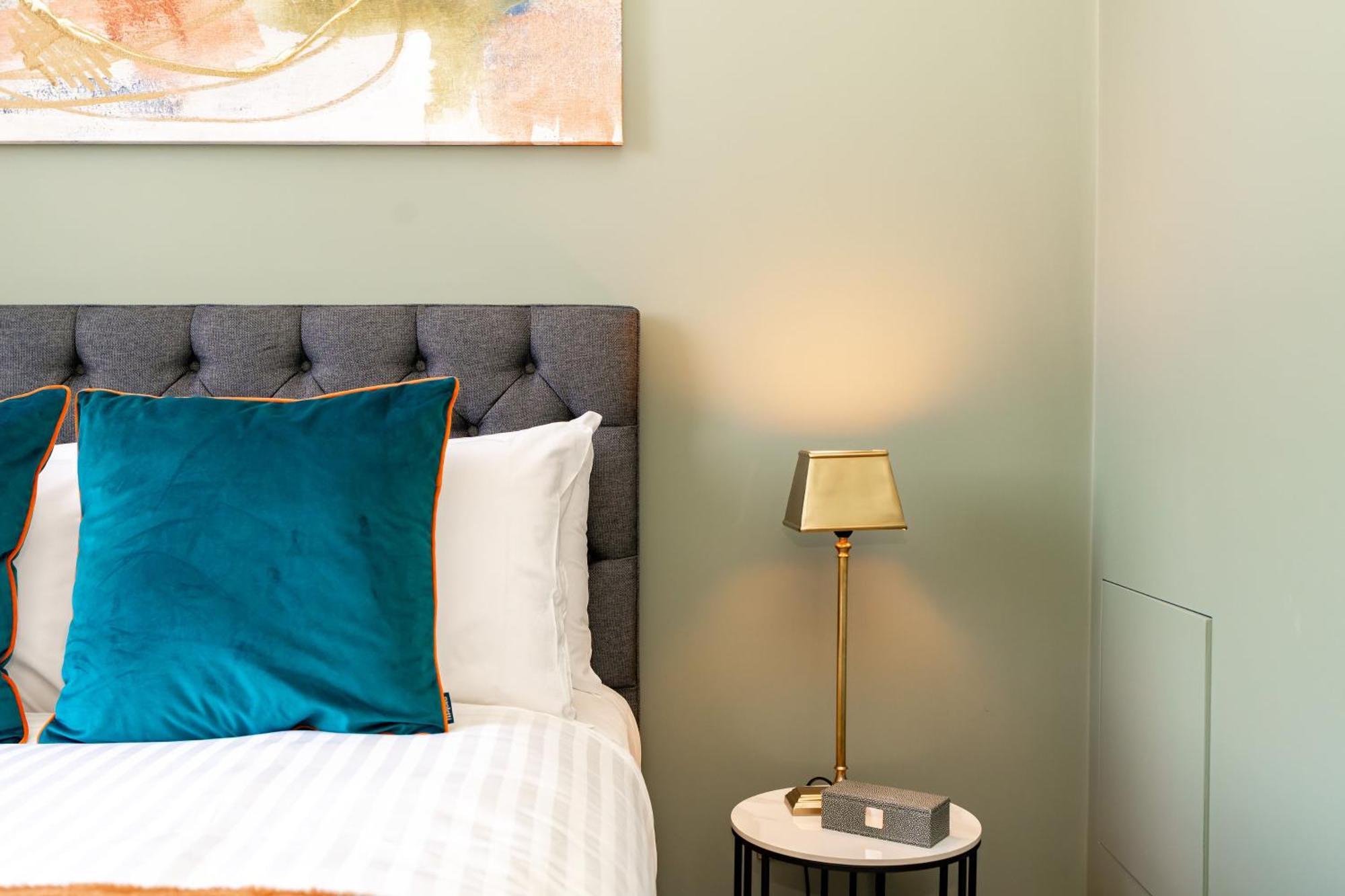 Dragon Suites Luxury Apartments At 9 Albyn Place Édimbourg Extérieur photo